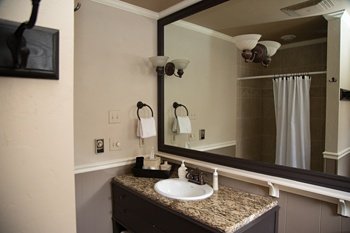 South-Fork-Lodging_Arbor-House-Inn_Colorado-bed-and-breakfast_Wolf-Creek-Ski-Lodging_0077