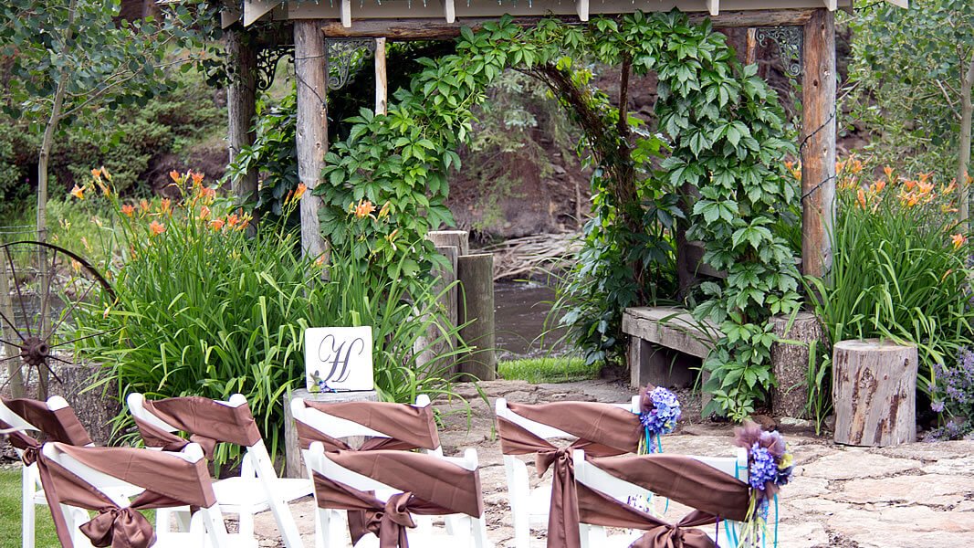 Have An Elopement or Mountain Wedding in Colorado